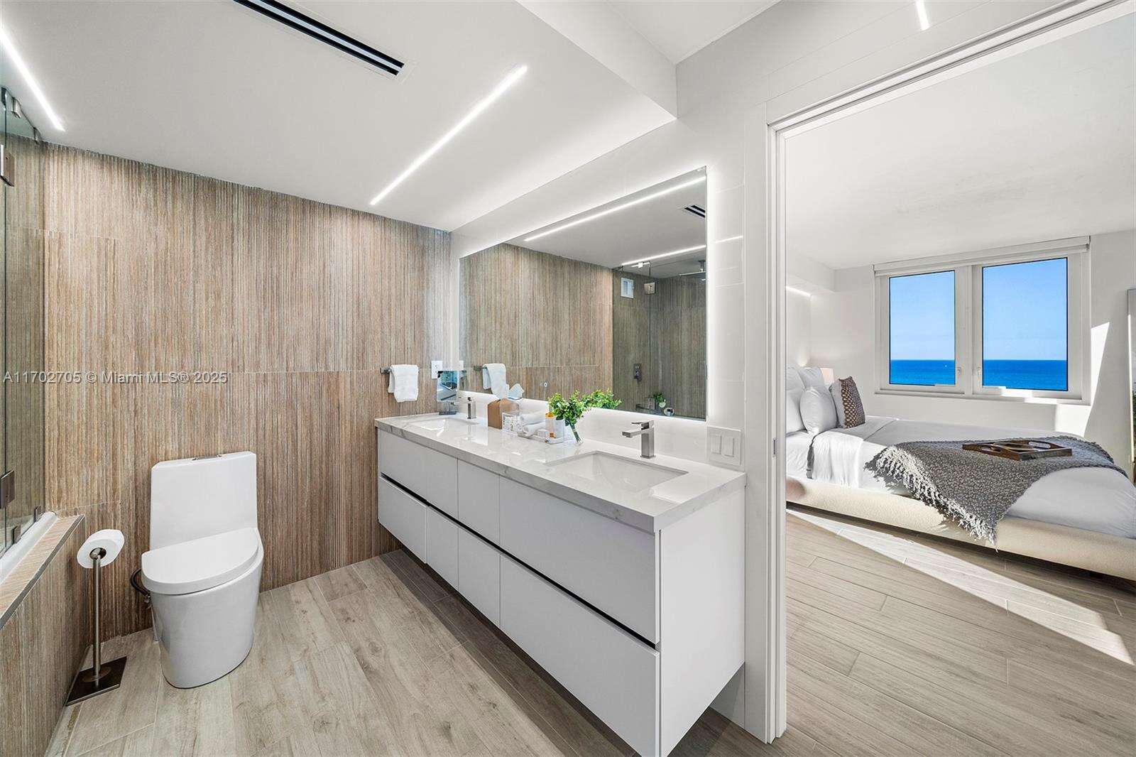 Roney Palace Unit #1209 | Picture 22