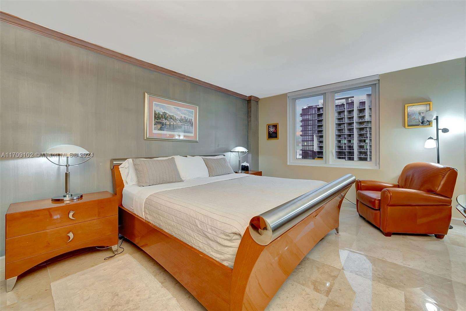 Roney Palace Unit #1206 | Picture 19