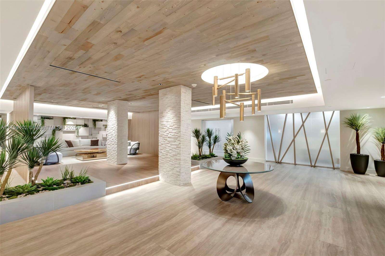 Roney Palace Unit #1206 | Picture 36