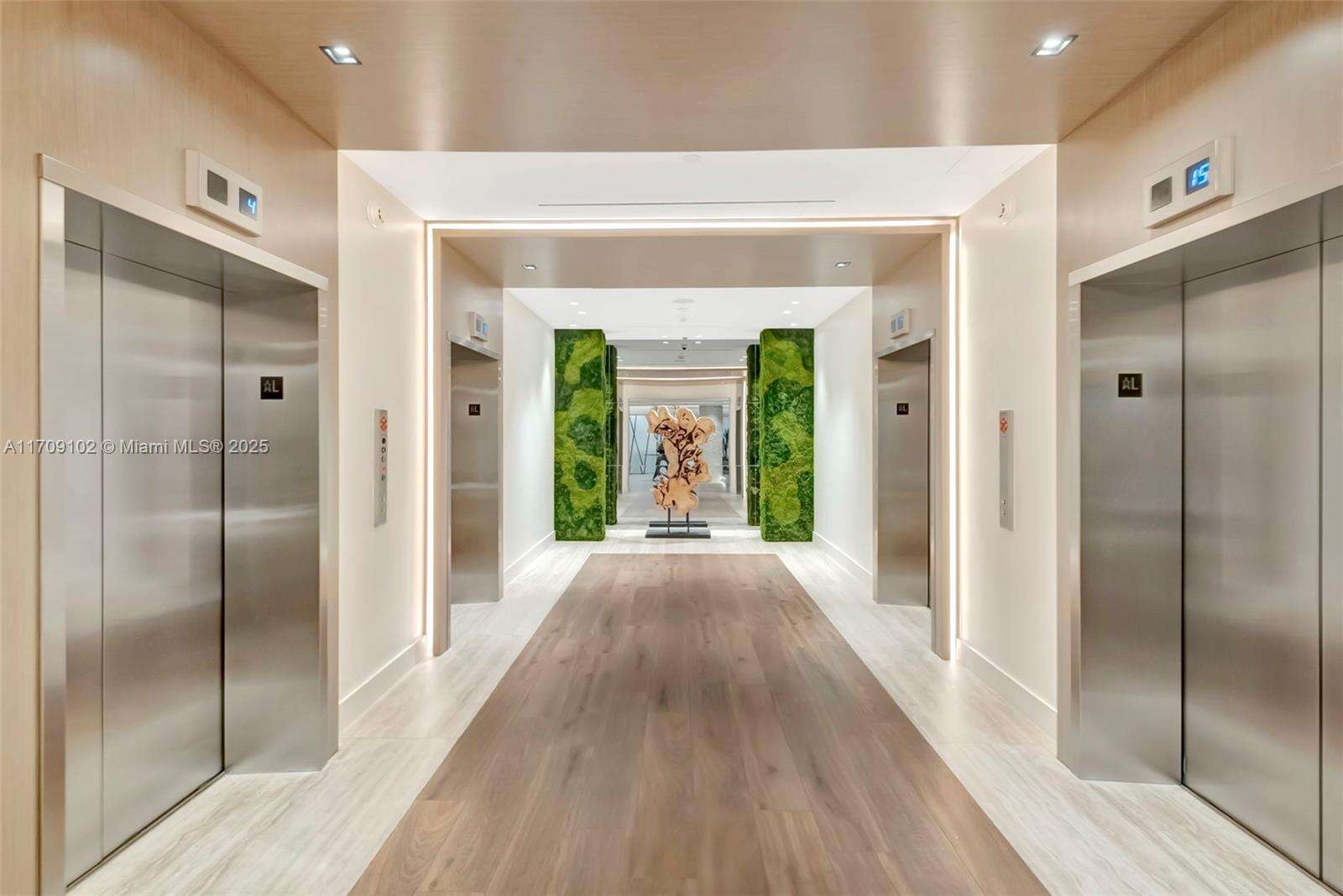 Roney Palace Unit #1206 | Picture 38