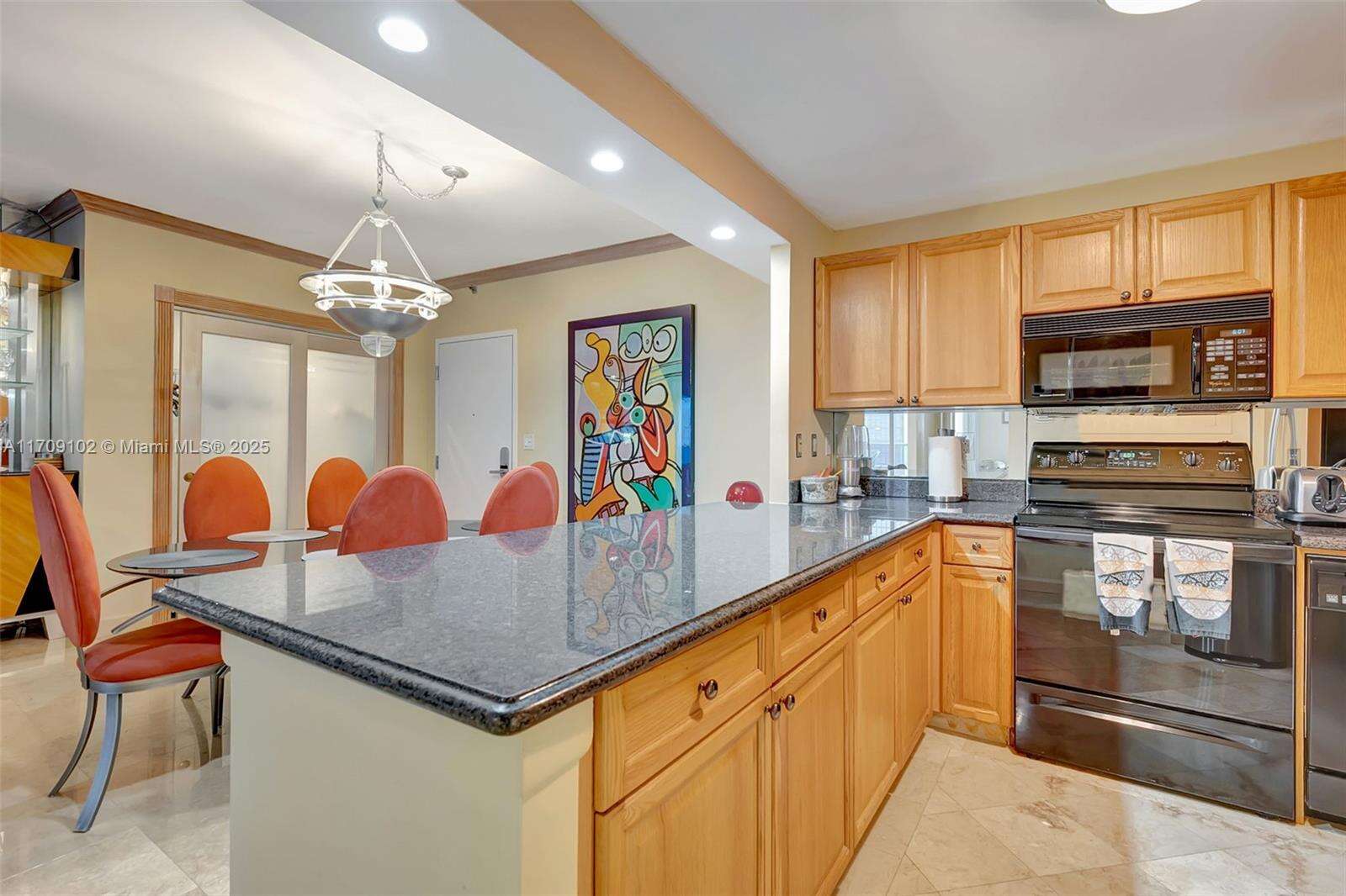 Roney Palace Unit #1206 | Picture 8