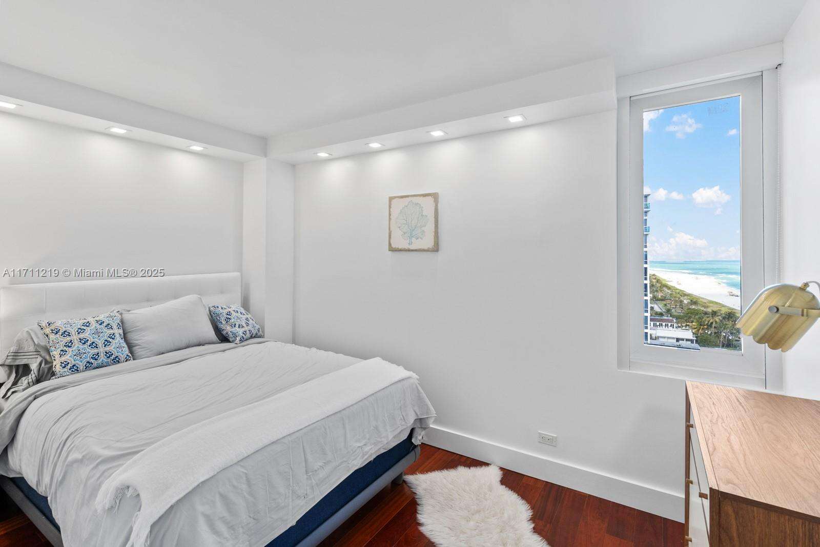 Roney Palace Unit #1410 | Picture 13