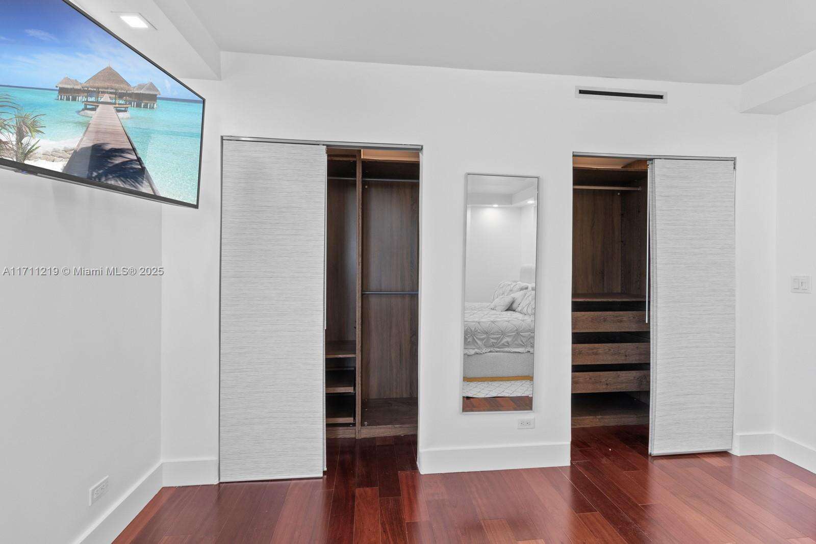 Roney Palace Unit #1410 | Picture 18