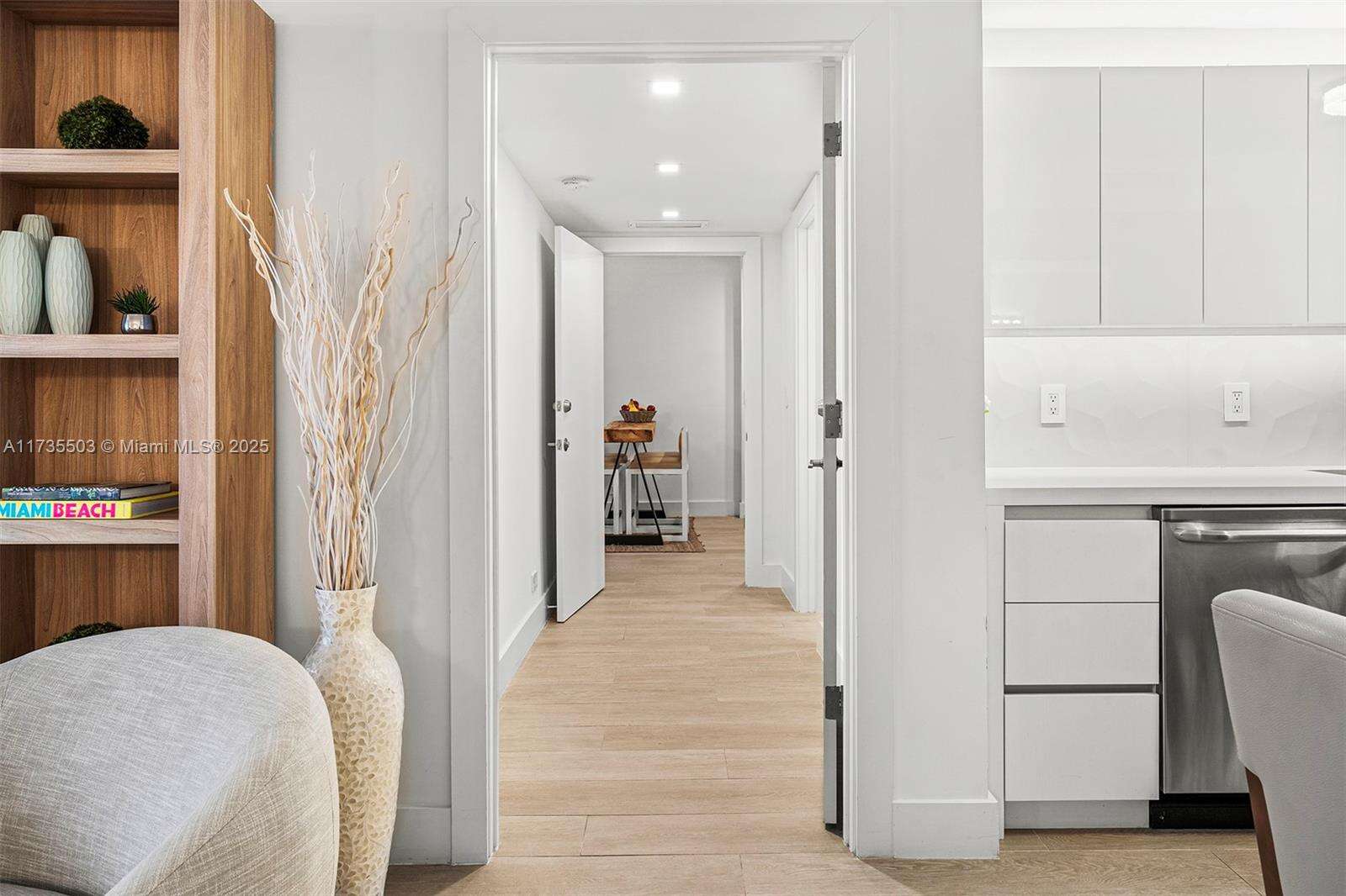 Roney Palace Unit #11281129 | Picture 14