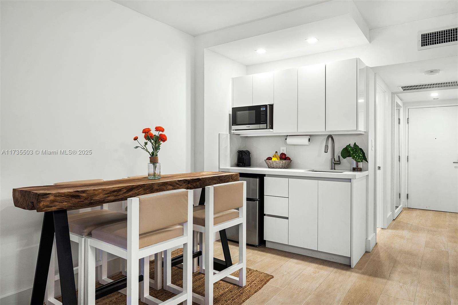 Roney Palace Unit #11281129 | Picture 6