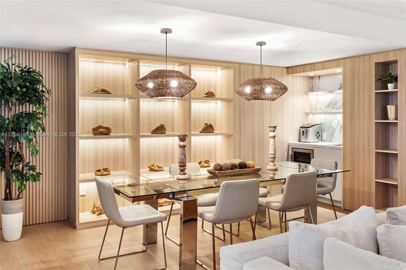 Roney Palace Unit #6072B | Picture 11