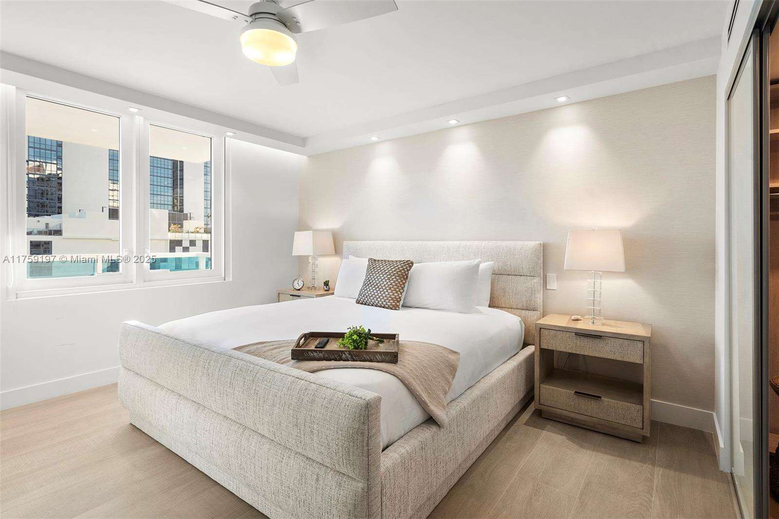 Roney Palace Unit #6072B | Picture 16