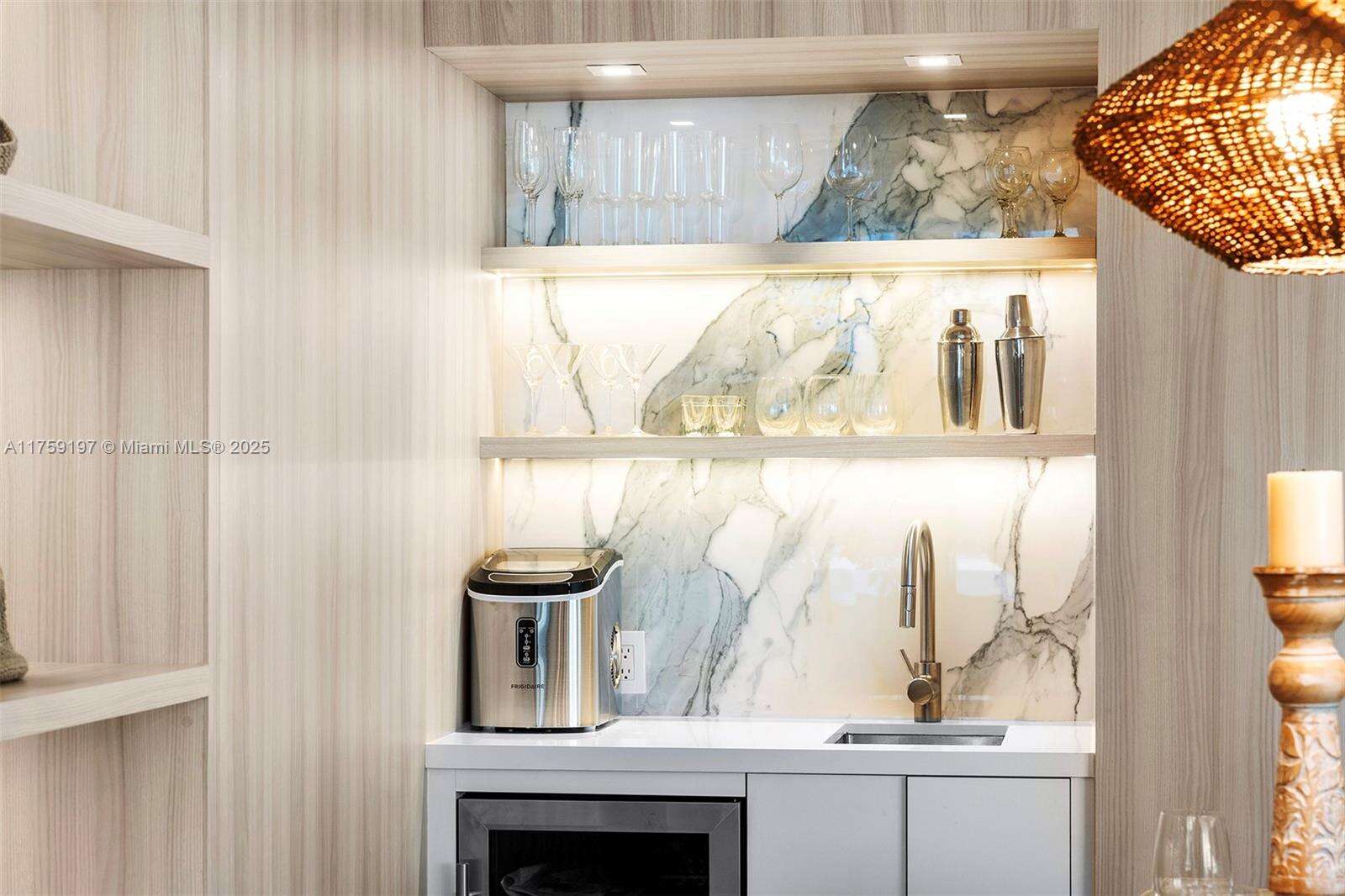 Roney Palace Unit #6072B | Picture 9