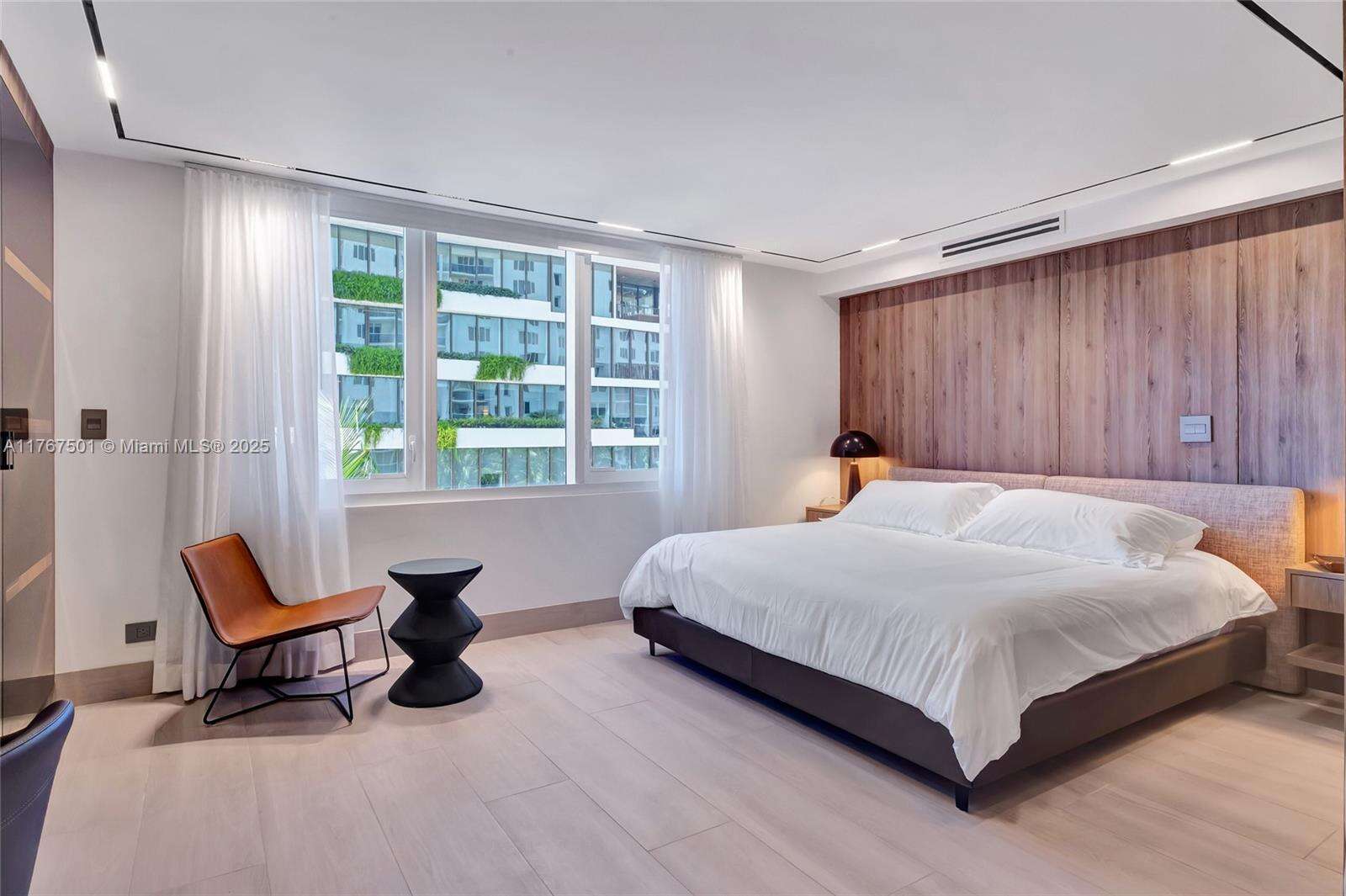 Roney Palace Unit #432 | Picture 15