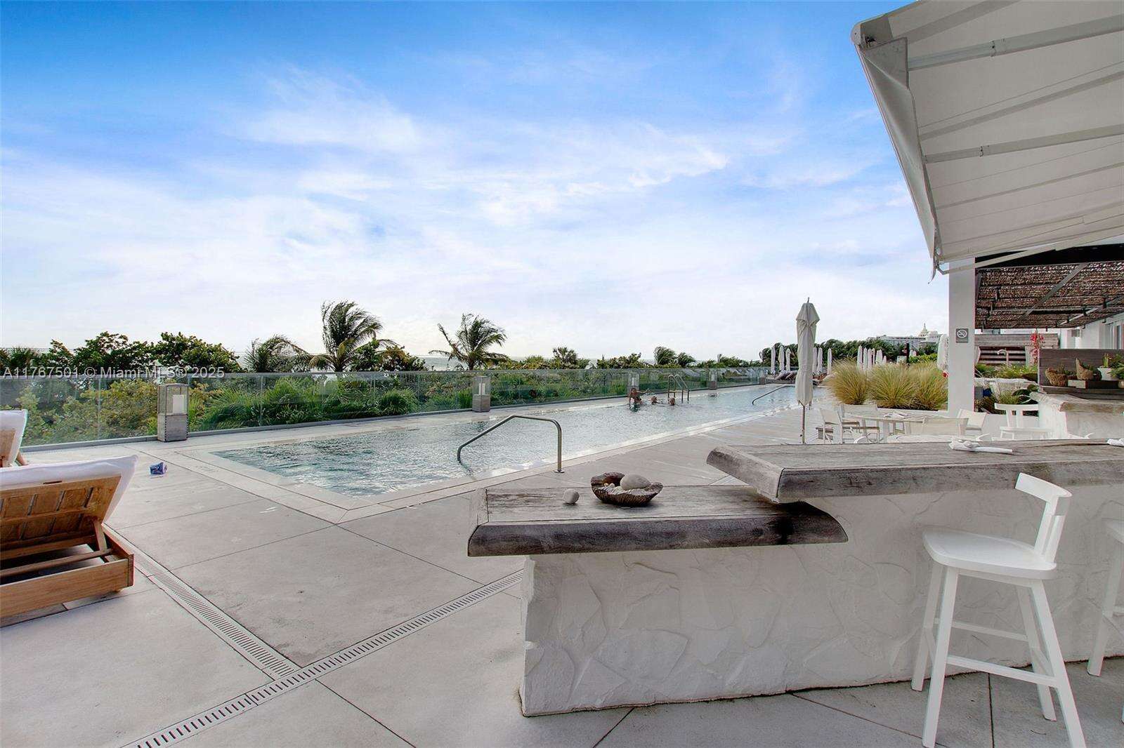 Roney Palace Unit #432 | Picture 25