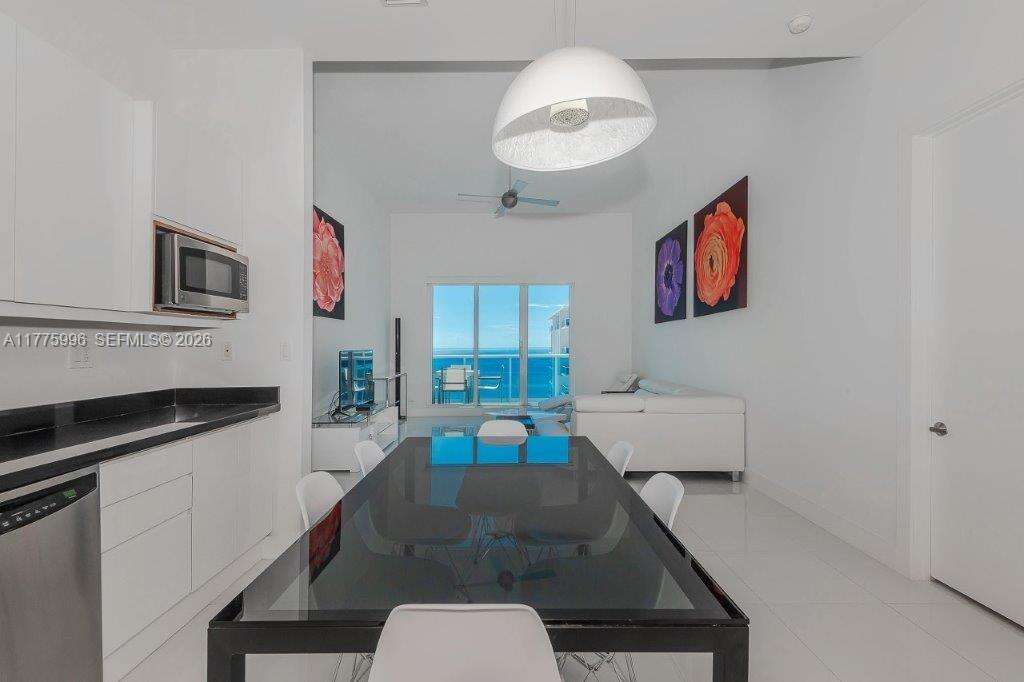 Roney Palace Unit #1624 | Picture 22