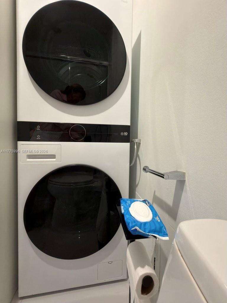 Roney Palace Unit #1624 | Picture 37