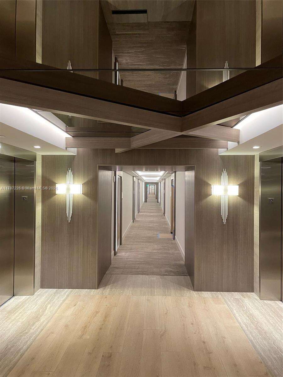 Roney Palace Unit #1221 | Picture 24