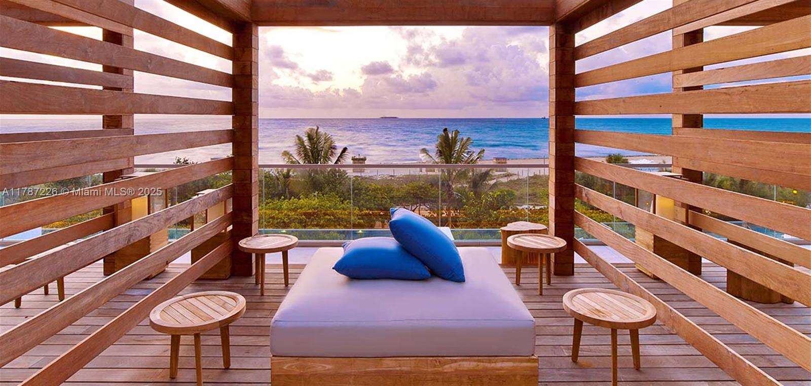 Roney Palace Unit #1221 | Picture 26