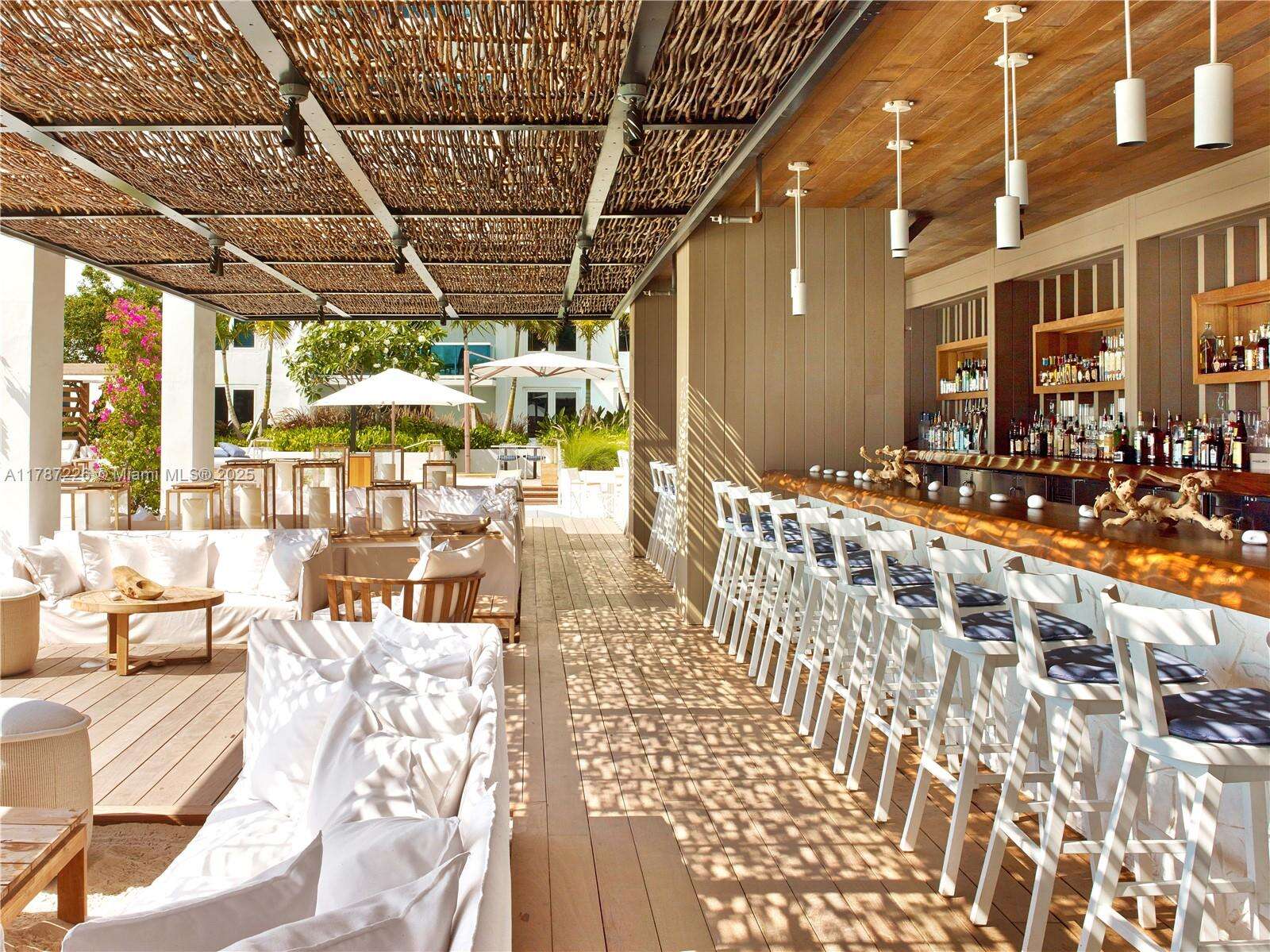 Roney Palace Unit #1221 | Picture 30