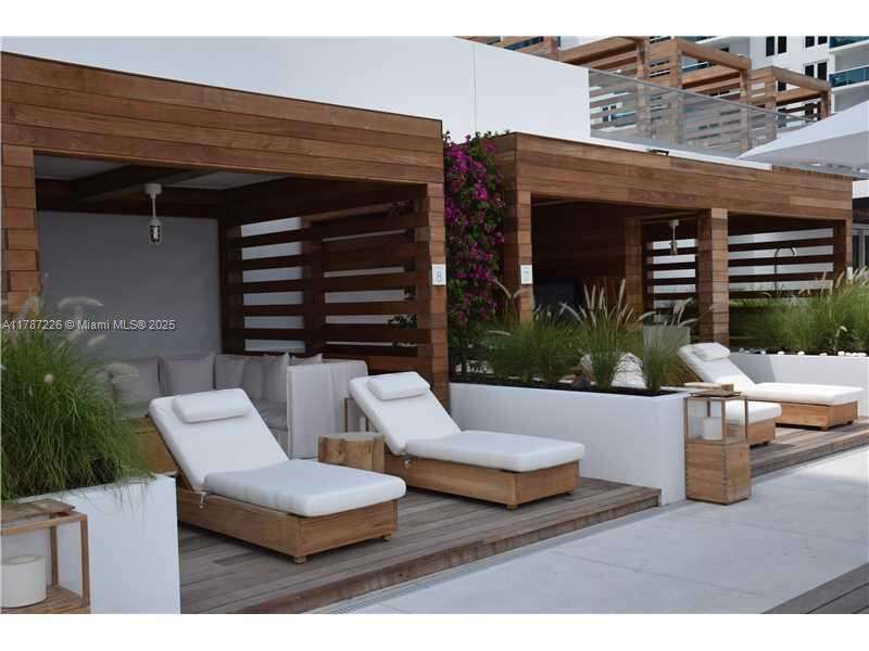 Roney Palace Unit #1221 | Picture 32