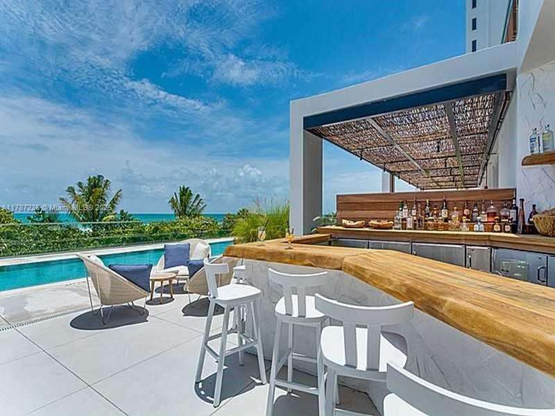 Roney Palace Unit #1221 | Picture 40