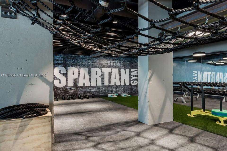 Roney Palace Unit #1221 | Picture 46