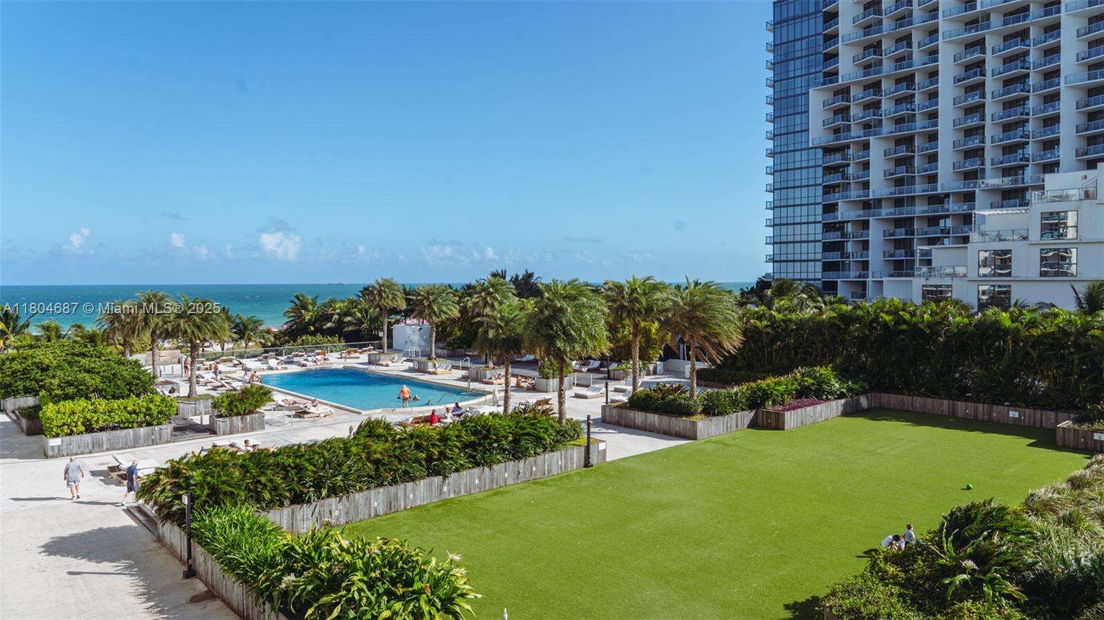 Roney Palace Unit #403 | Picture 13