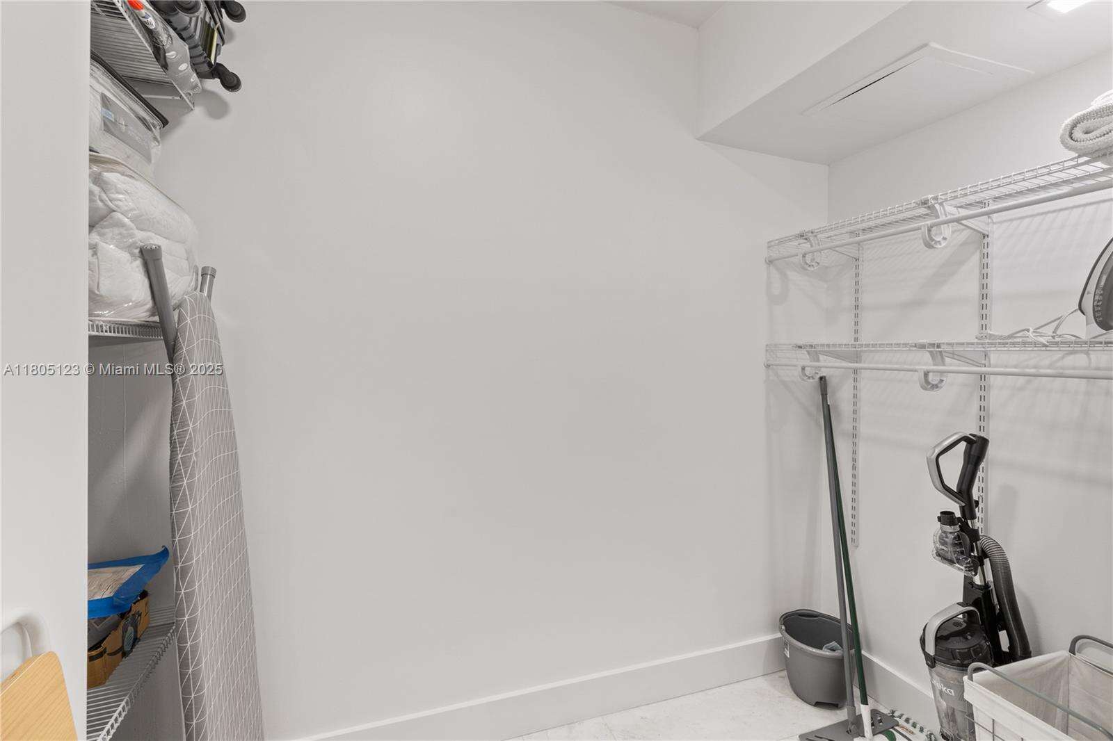 Roney Palace Unit #1410 | Picture 15