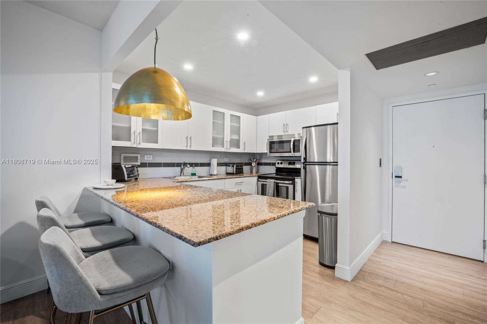 Roney Palace Unit #720 | Picture 5