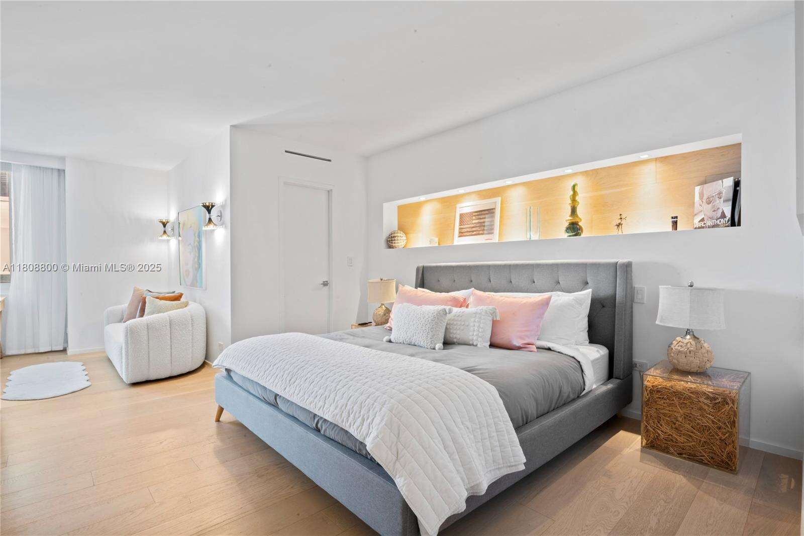 Roney Palace Unit #624 | Picture 9