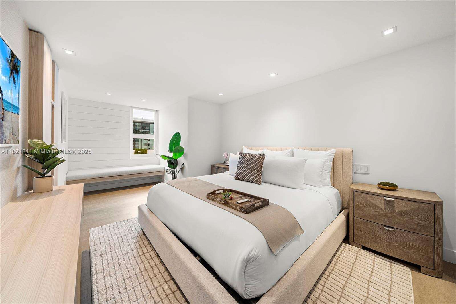 Roney Palace Unit #630 | Picture 13