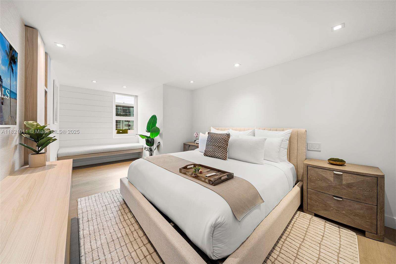 Roney Palace Unit #630 | Picture 4