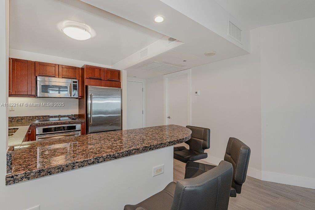 Roney Palace Unit #1531 | Picture 19