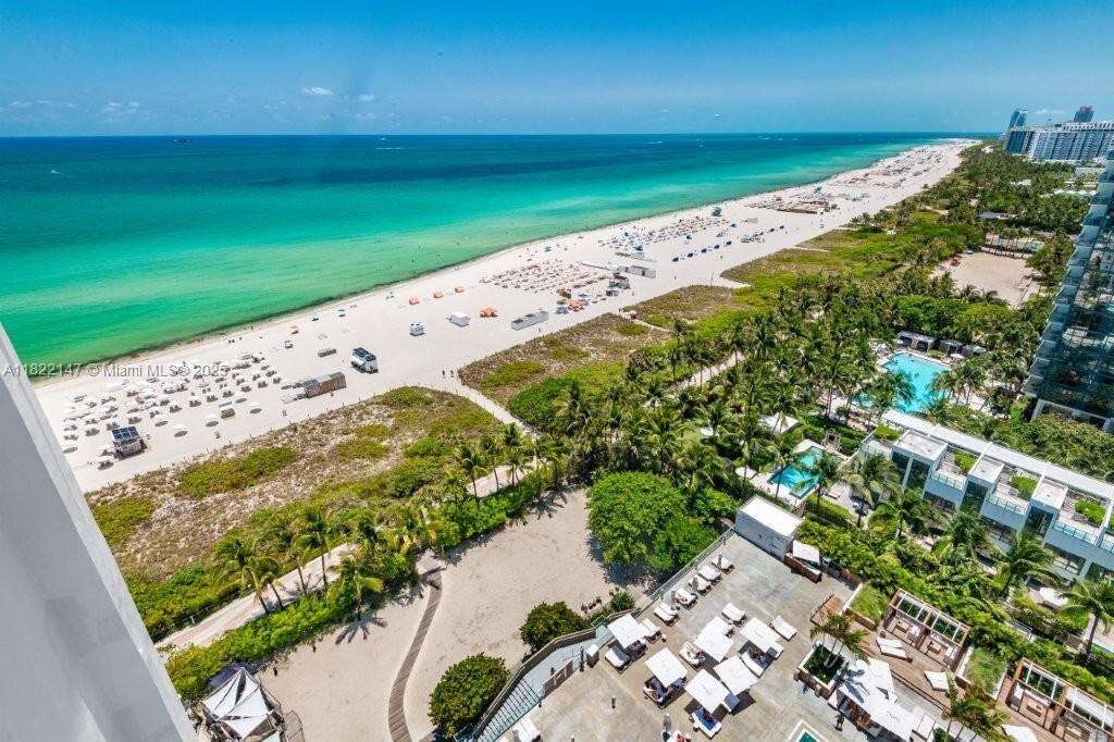 Roney Palace Unit #1531 | Picture 32