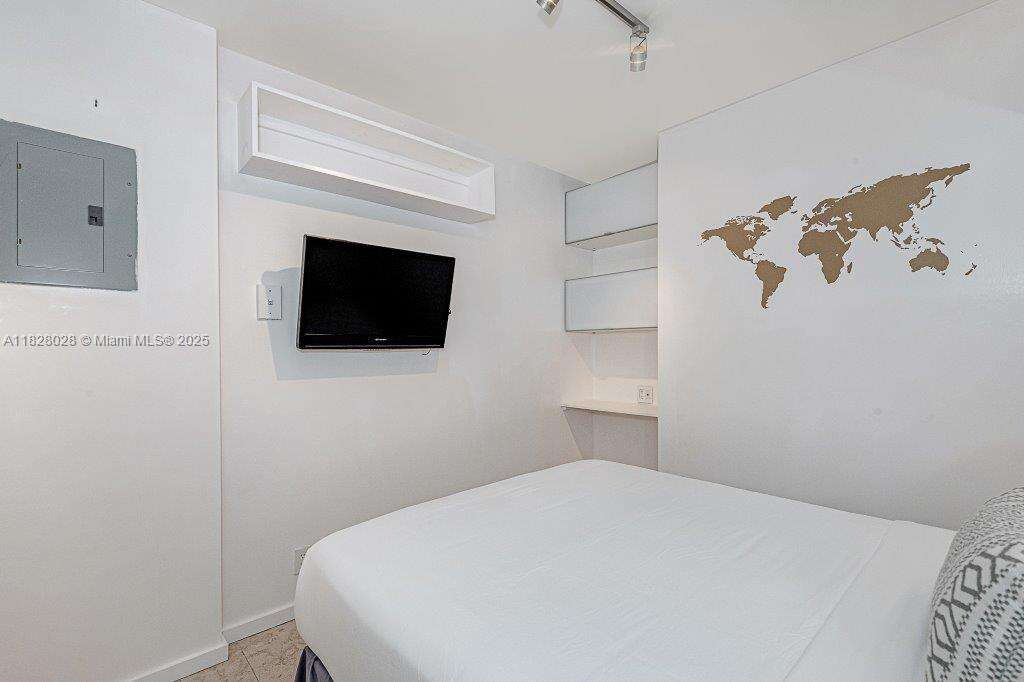 Roney Palace Unit #705 | Picture 18