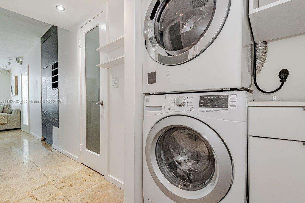 Roney Palace Unit #705 | Picture 23