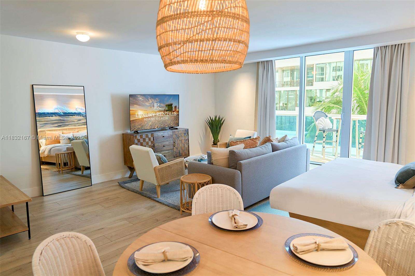 Roney Palace Unit #329 | Picture 2