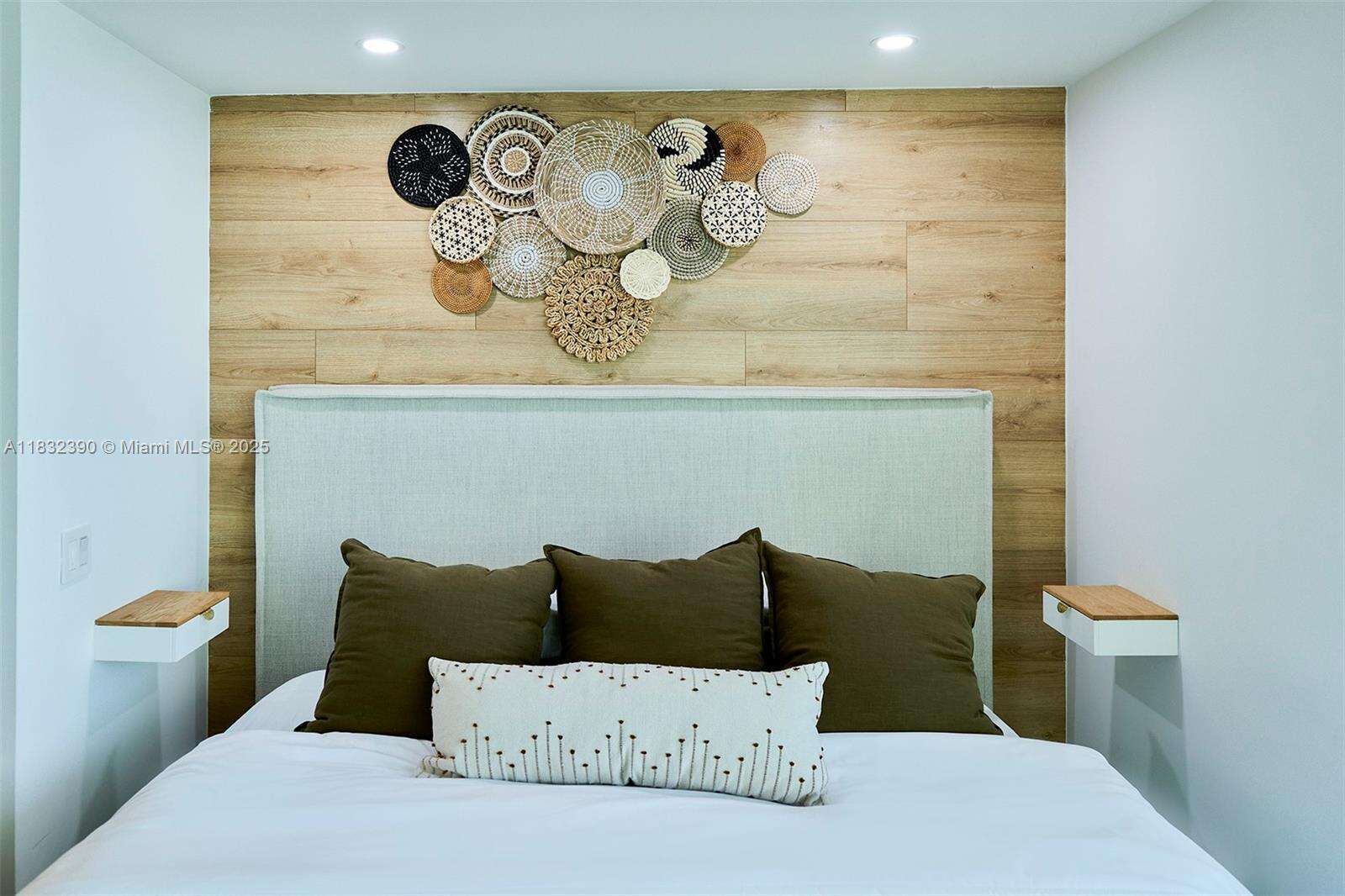 Roney Palace Unit #1429 | Picture 6