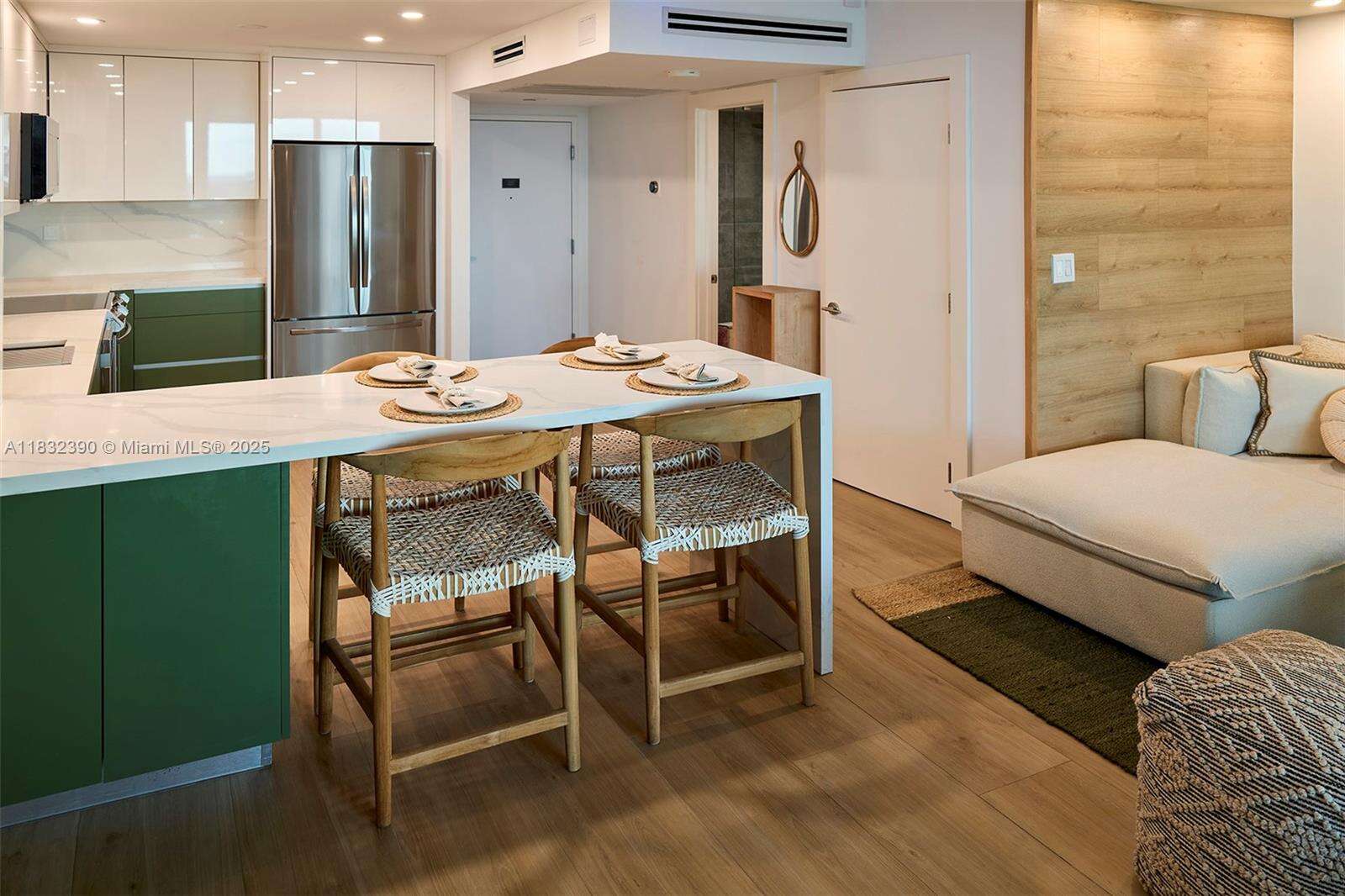 Roney Palace Unit #1429 | Picture 8