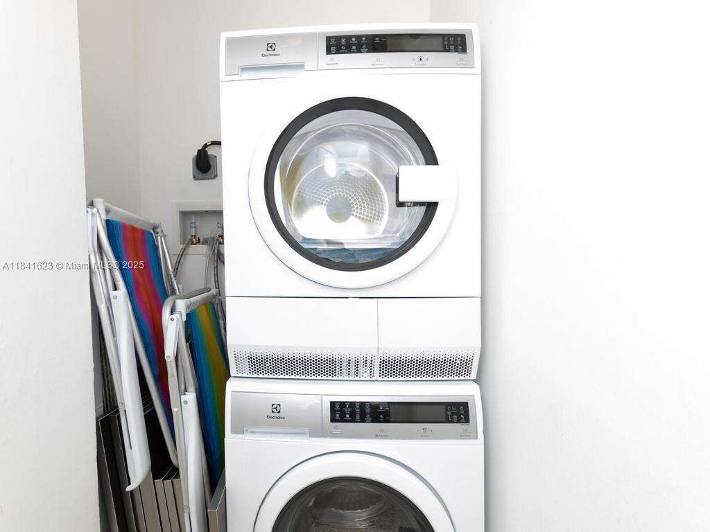 Roney Palace Unit #625 | Picture 11