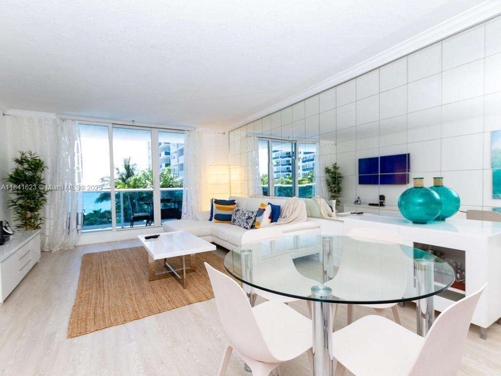 Roney Palace Unit #625 | Picture 6