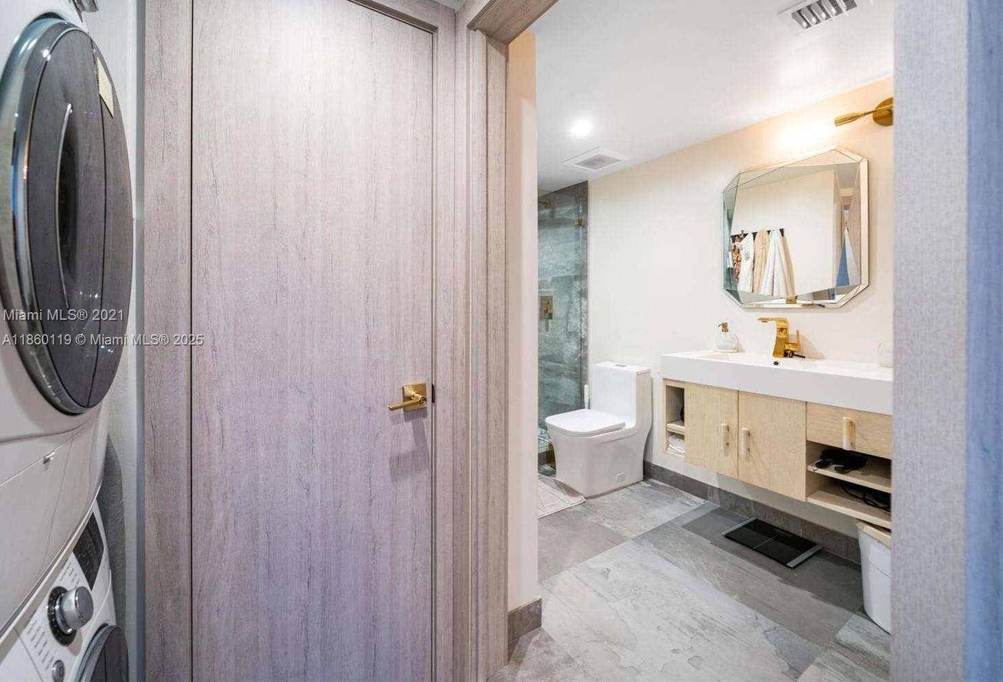 Roney Palace Unit #306 | Picture 11