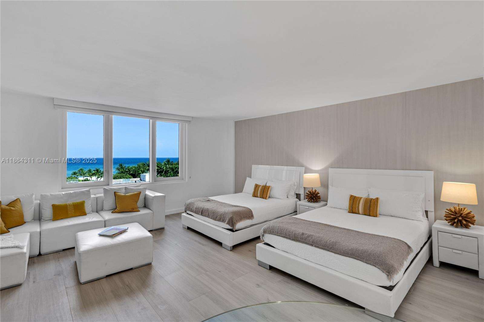 Roney Palace Unit #542 | Picture 10