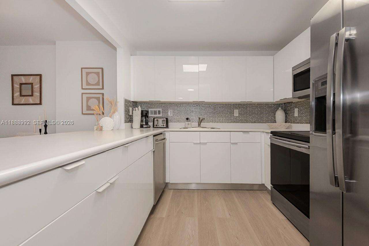 Roney Palace Unit #333 | Picture 16