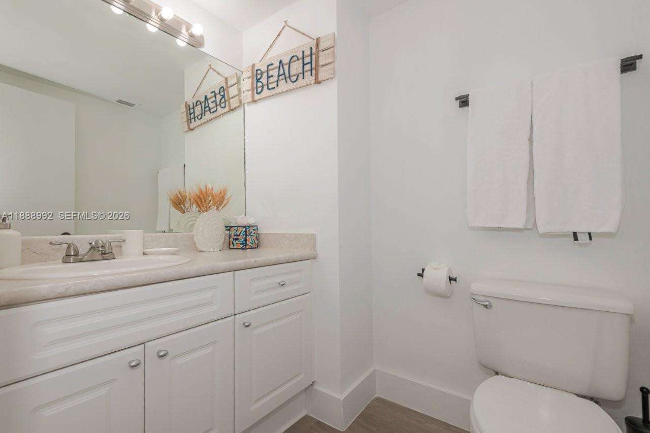 Roney Palace Unit #333 | Picture 19