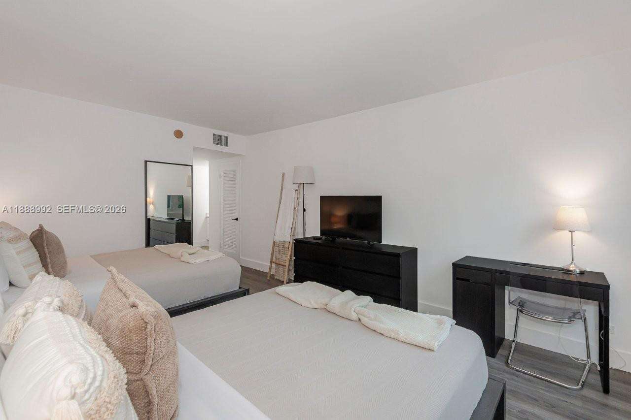 Roney Palace Unit #333 | Picture 22