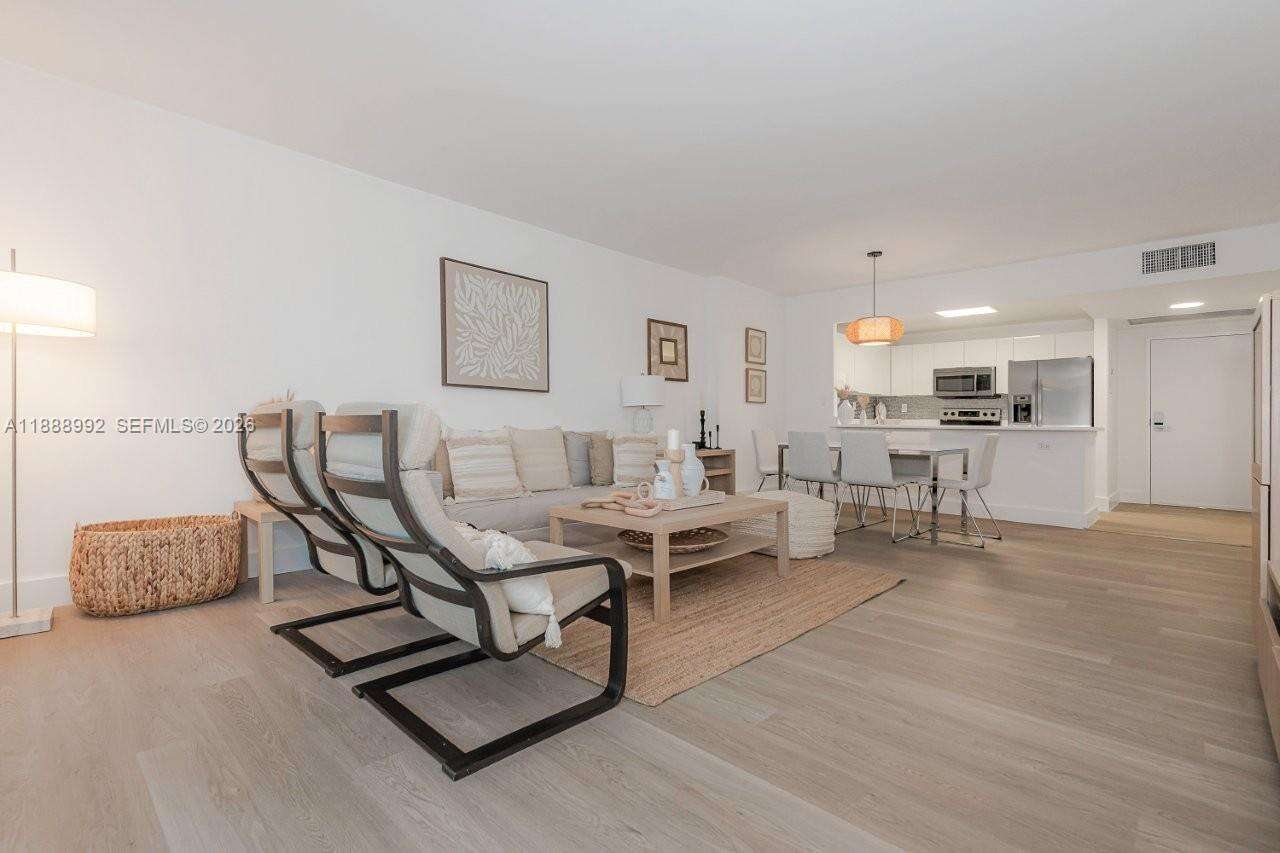 Roney Palace Unit #333 | Picture 6