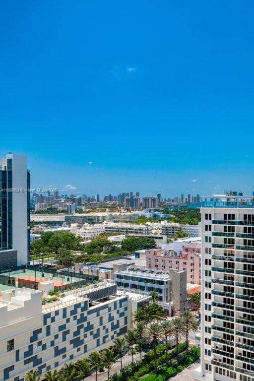 Roney Palace Unit #1527 | Picture 38