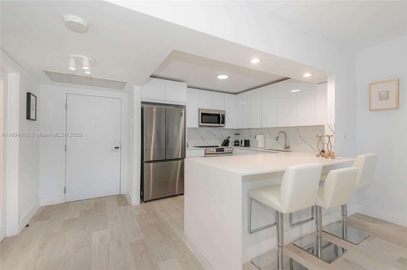 Roney Palace Unit #1505 | Picture 28