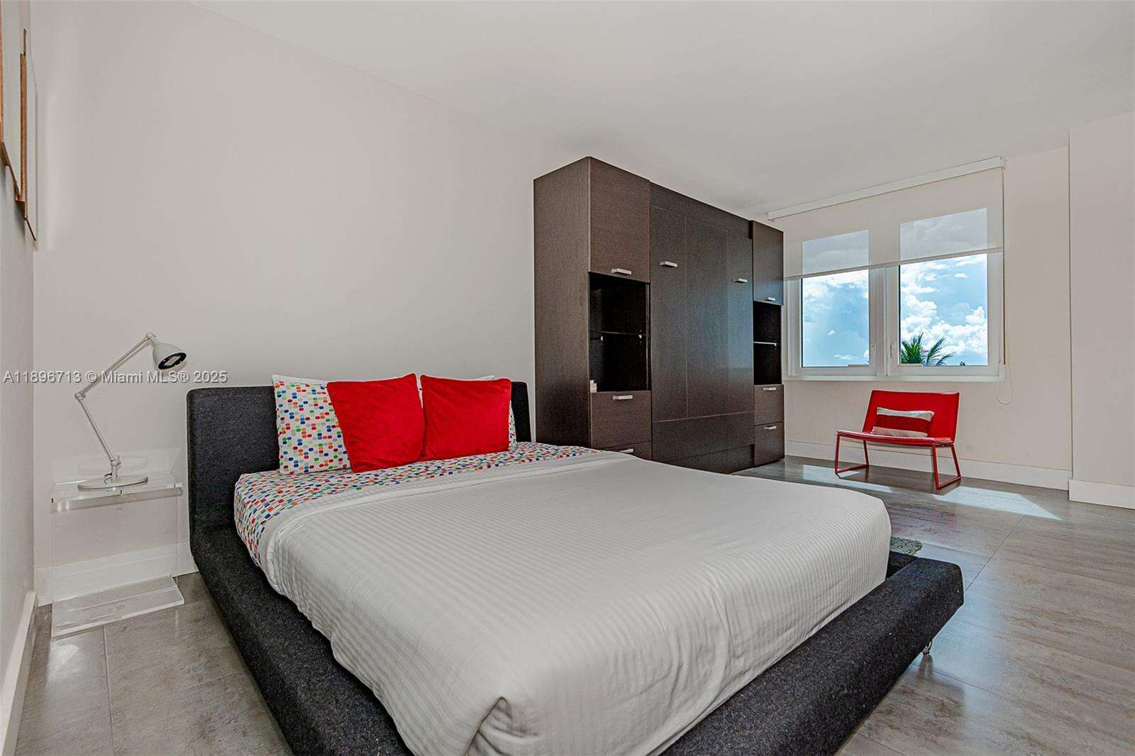 Roney Palace Unit #723 | Picture 7