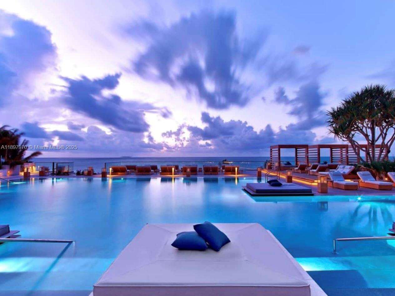 Roney Palace Unit #619 | Picture 16