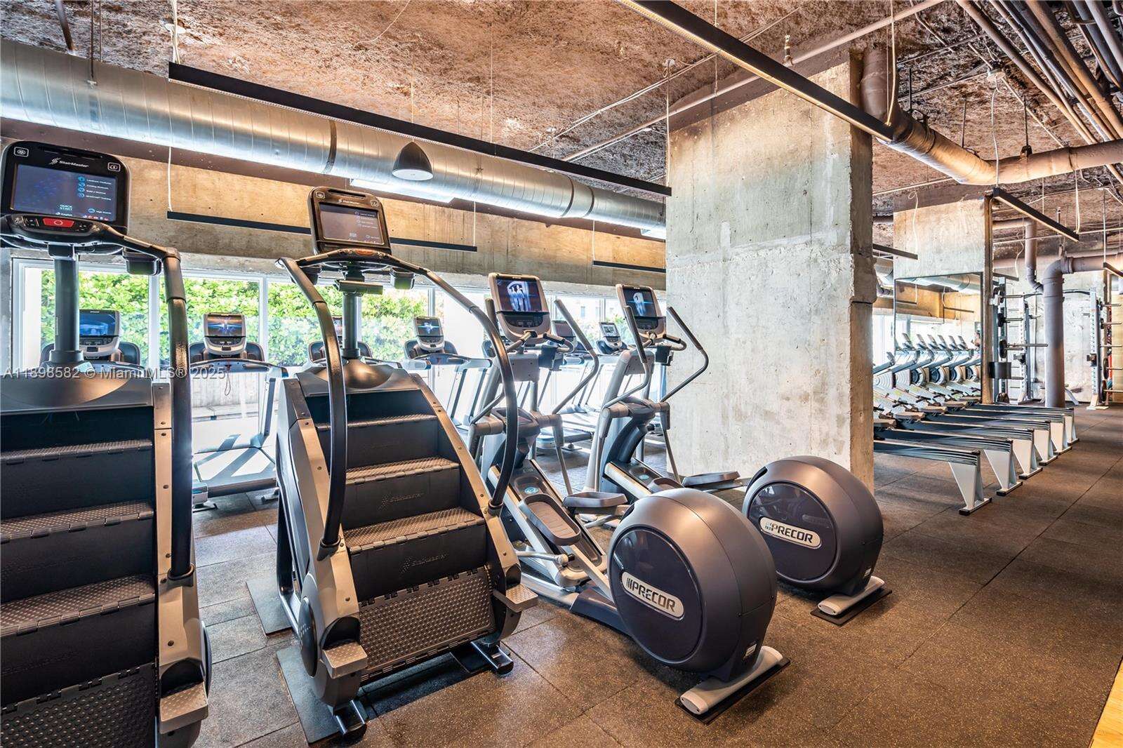 Roney Palace Unit #1543 | Picture 22