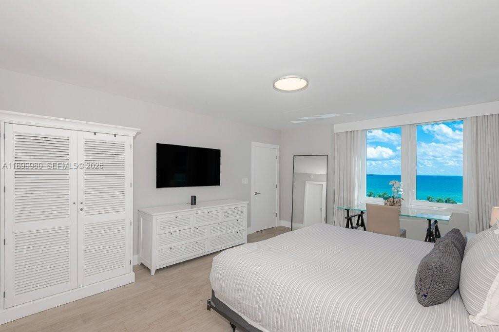 Roney Palace Unit #738 | Picture 12