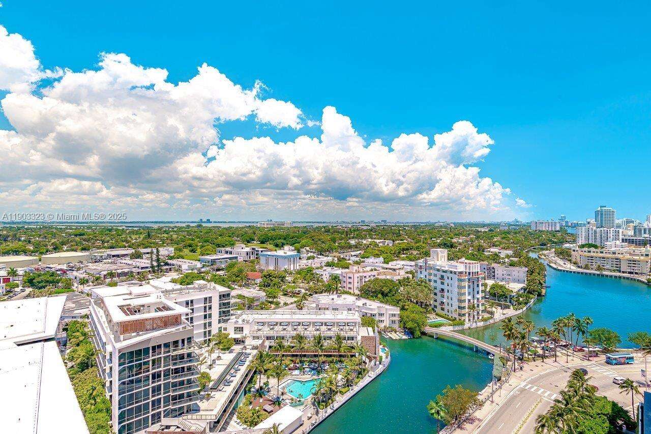 Roney Palace Unit #PH21 | Picture 28